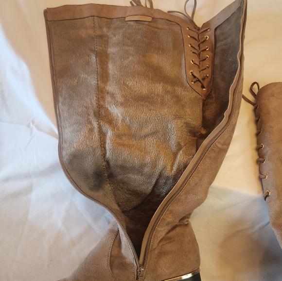 LADY COUTURE BOOTS. Suede, Lace up. Size 9.5-10 - Picture 9 of 12